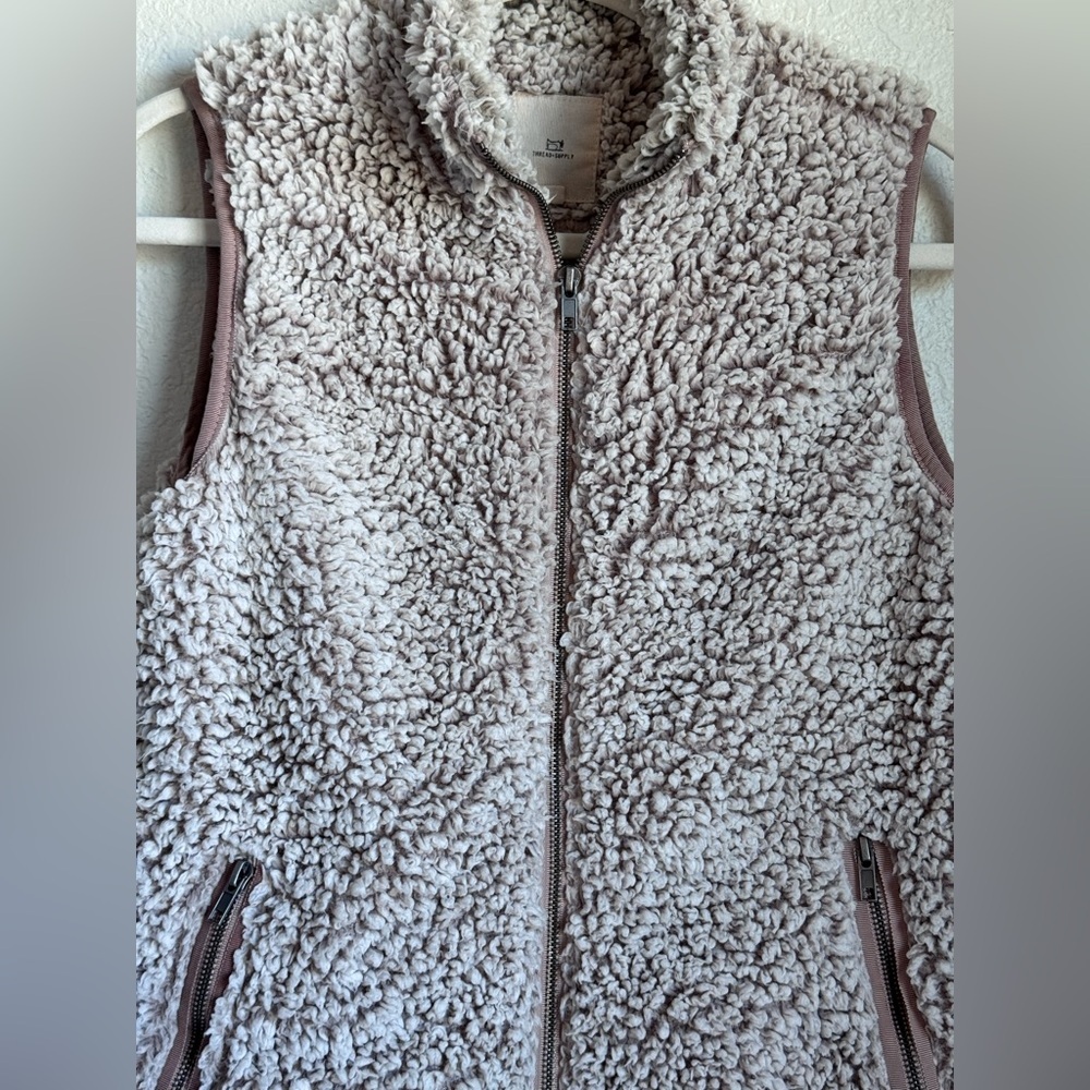 Thread & Supply Sherpa Zip Vest - Picture 3 of 6